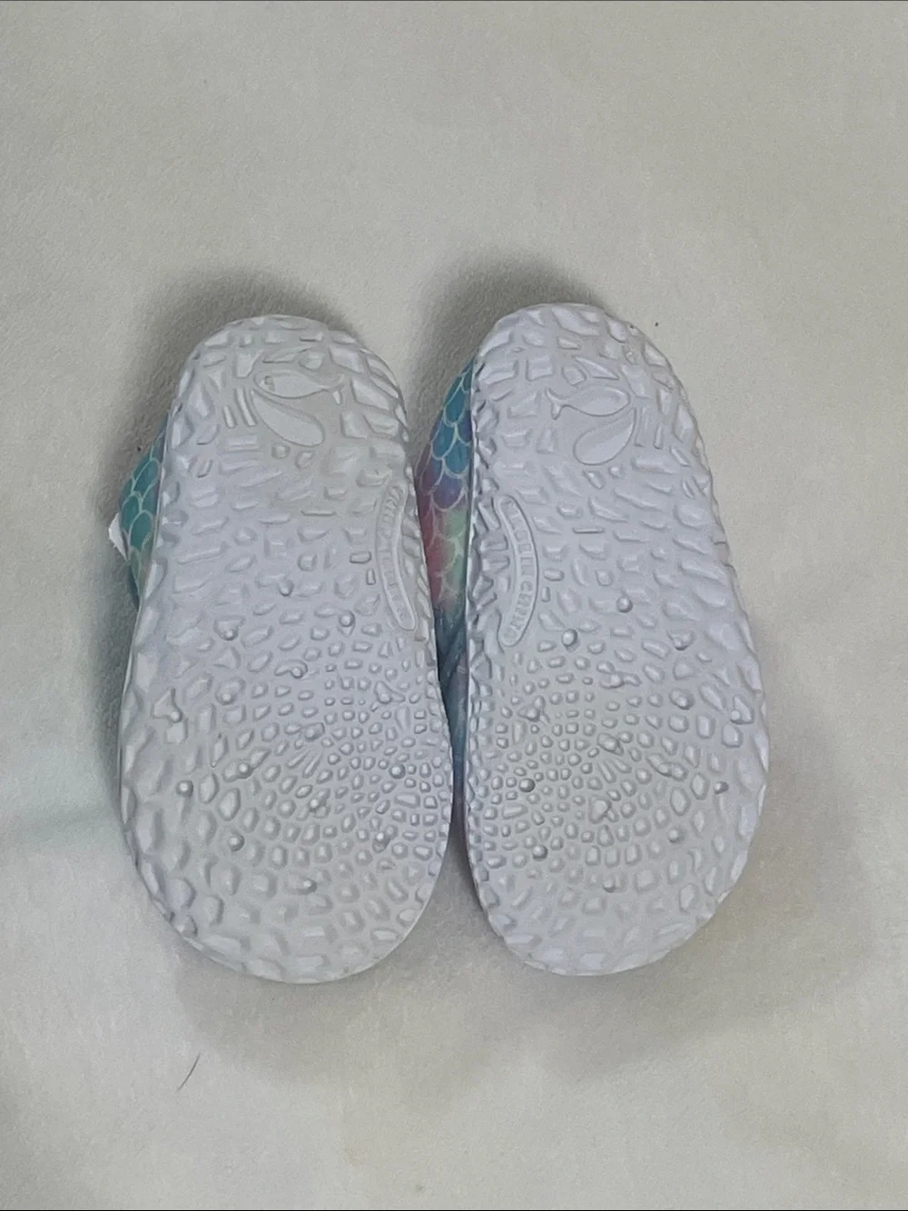 ⭐️4 for $20 Kids Mermaid Scales Pastel Water Shoes